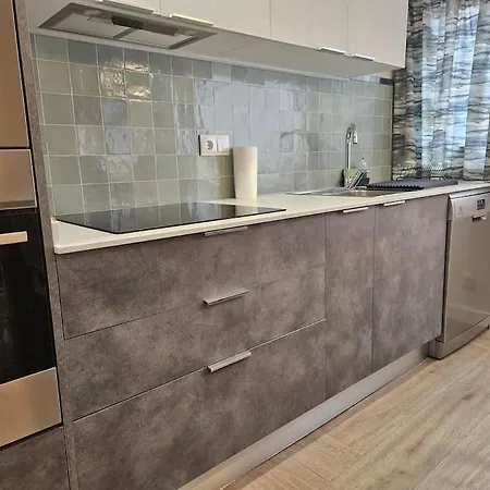 1a128 Moderno 6pax 3habitaciones By R2r Consulting Lägenhet