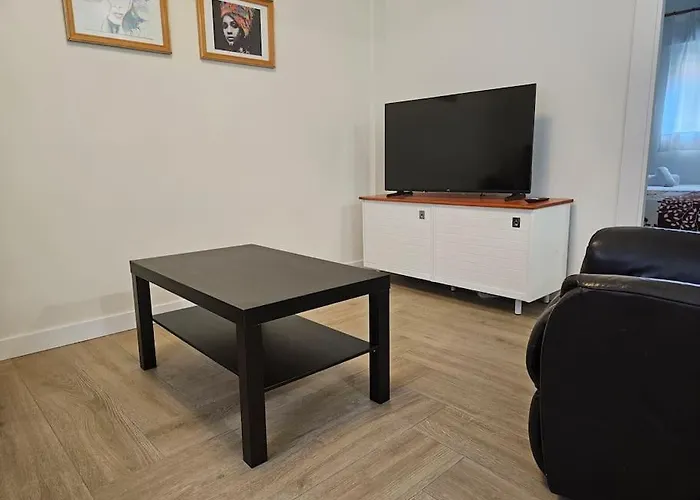 1a128 Moderno 6pax 3habitaciones By R2r Consulting Apartment