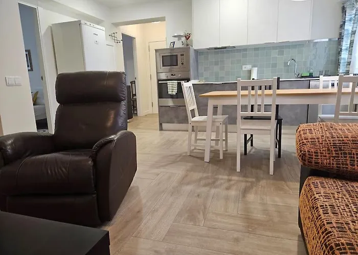 1a128 Moderno 6pax 3habitaciones By R2r Consulting Apartment